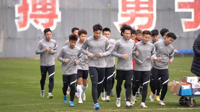 原帅30分张宁21+9姜伟泽15+12 山西力克吉林CBA常规赛，山西客场挑战吉林。